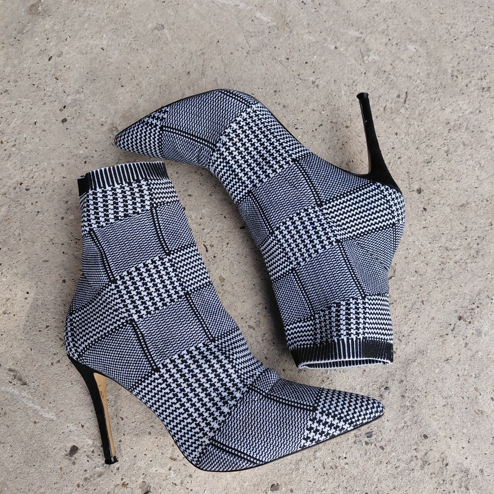 Something Navy Nix Plaid Houndstooth Black White Sock Booties